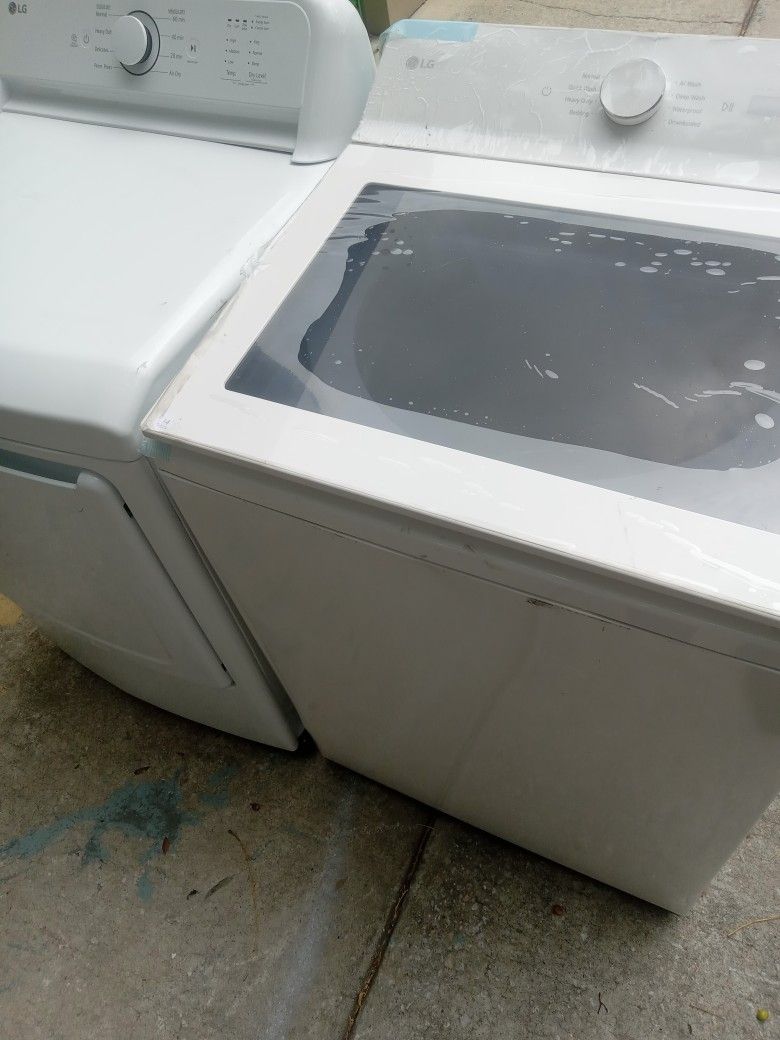 Brand New LG Washer And Dryer For Low Price Working Well