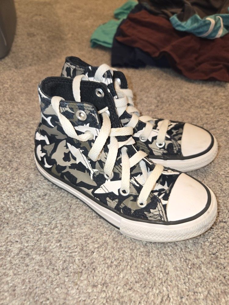 Boys Converse Size 11