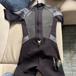 HO Wetsuit Medium