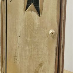 Primitive Star Door Cabinet With 2 Spacious Shelves