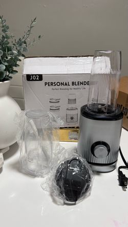 J02 Personal Blender with Cups and Accessories