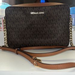 large micheal kors women’s bag 