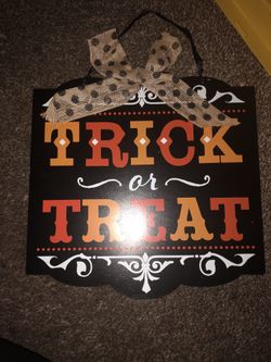 Sign trick or treat