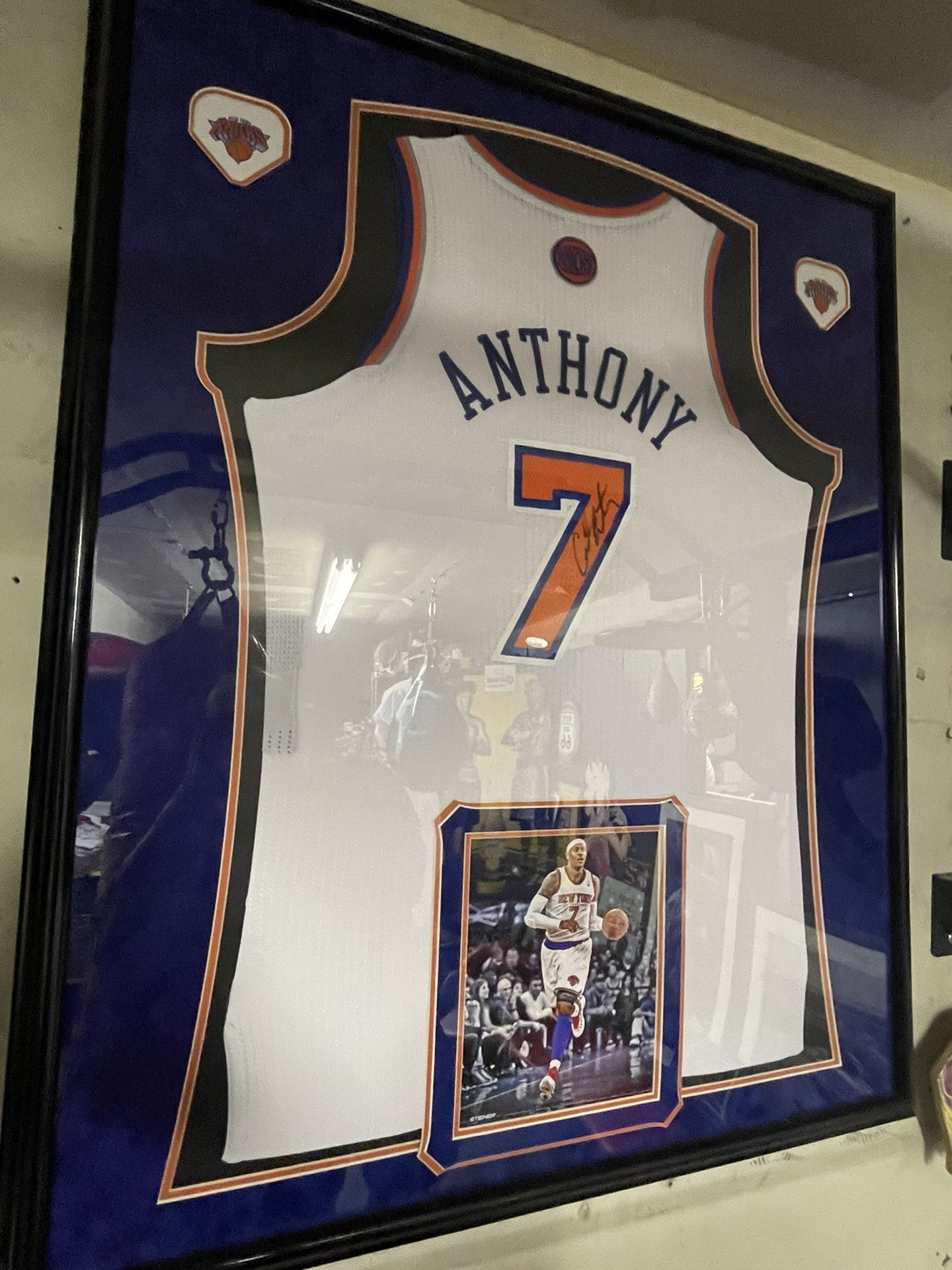 Carmelo Anthony Signed Knicks Jersey (GA COA)