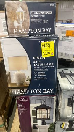 SaleSumo Hampton Bay table lamp