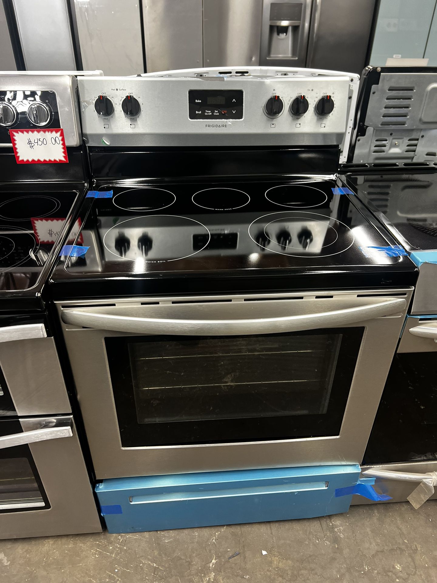 Frigidaire Electric Stove FREE DELIVERY