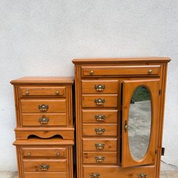 Dressers Sets