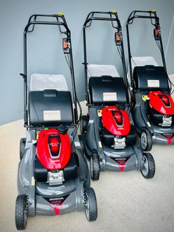 Brand New Honda 21 in. Nexite Deck Hydrostatic Cruise Control Gas Walk Behind Self-Propelled Mower with Blade stop.  Model # HRX217K6HYAD
