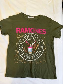 Women’s t shirt