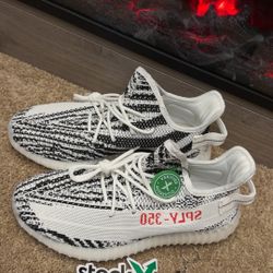 Adidas Yeezy Boost 350 V2 