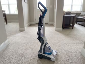Hoover power Dash pets carpet cleaner