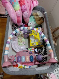 Baby bassinet & mom items