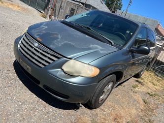 2006 Chrysler Town & Country