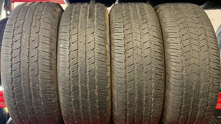 265 60 18 Michelin 3223