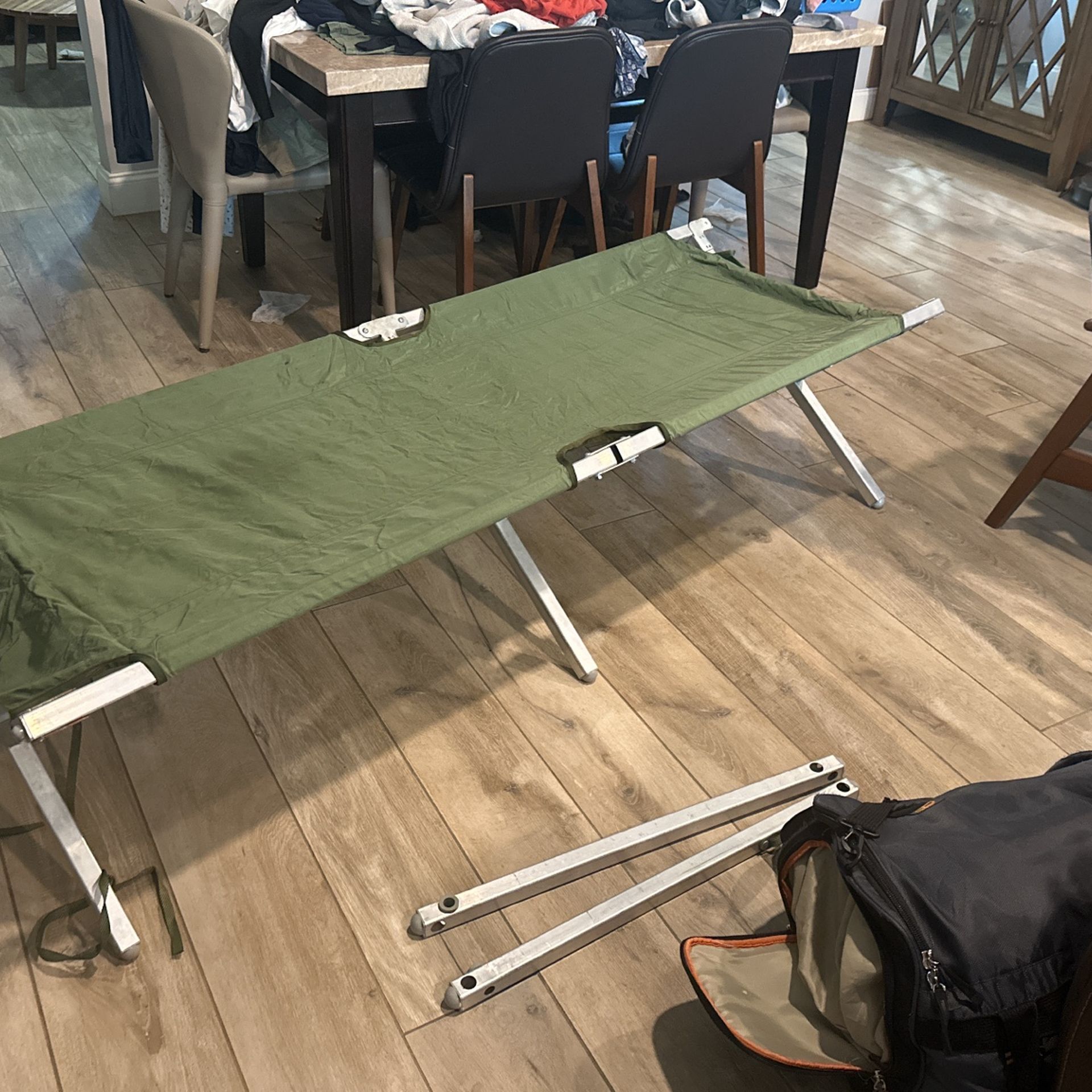 USGI MILITARY HEAVY DUTY STEEL CAMPING COT