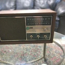 RCA VICTOR  SOlID STATE