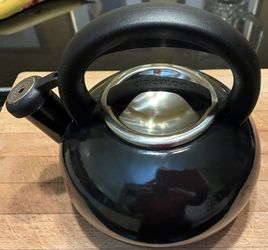 Black Circulon Whistling Tea Kettle 