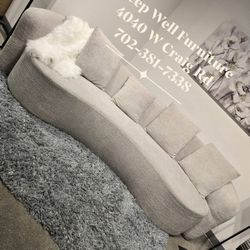 ✨️ Sectionals, 2pc Sofas ✨️ Furniture Queen Bedrooms, Dining Avail