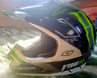 O'NEAL / MONSTER DIRT BIKE HELMET AND GEAR