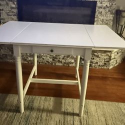 Drop Leafs Table 