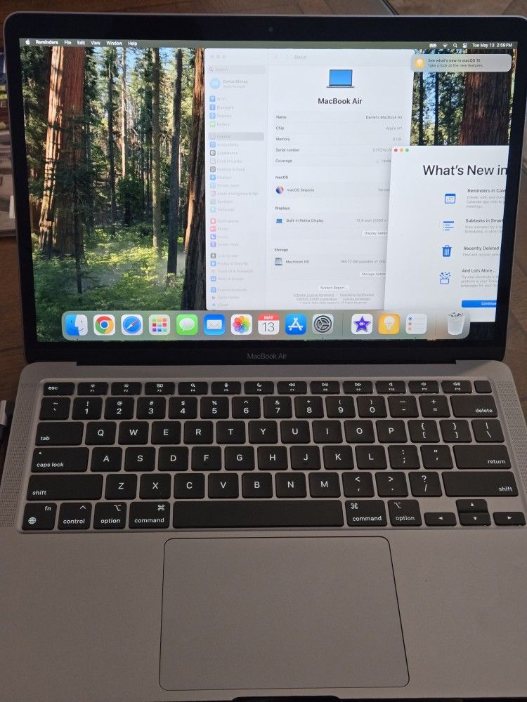 MacBook Air M1 8 Gig 256 Gig