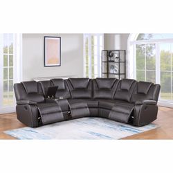 New 3 Recliner Sectional Couch! Free Delivery 🚚!