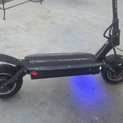 DUALTRON THUNDER SCOOTER