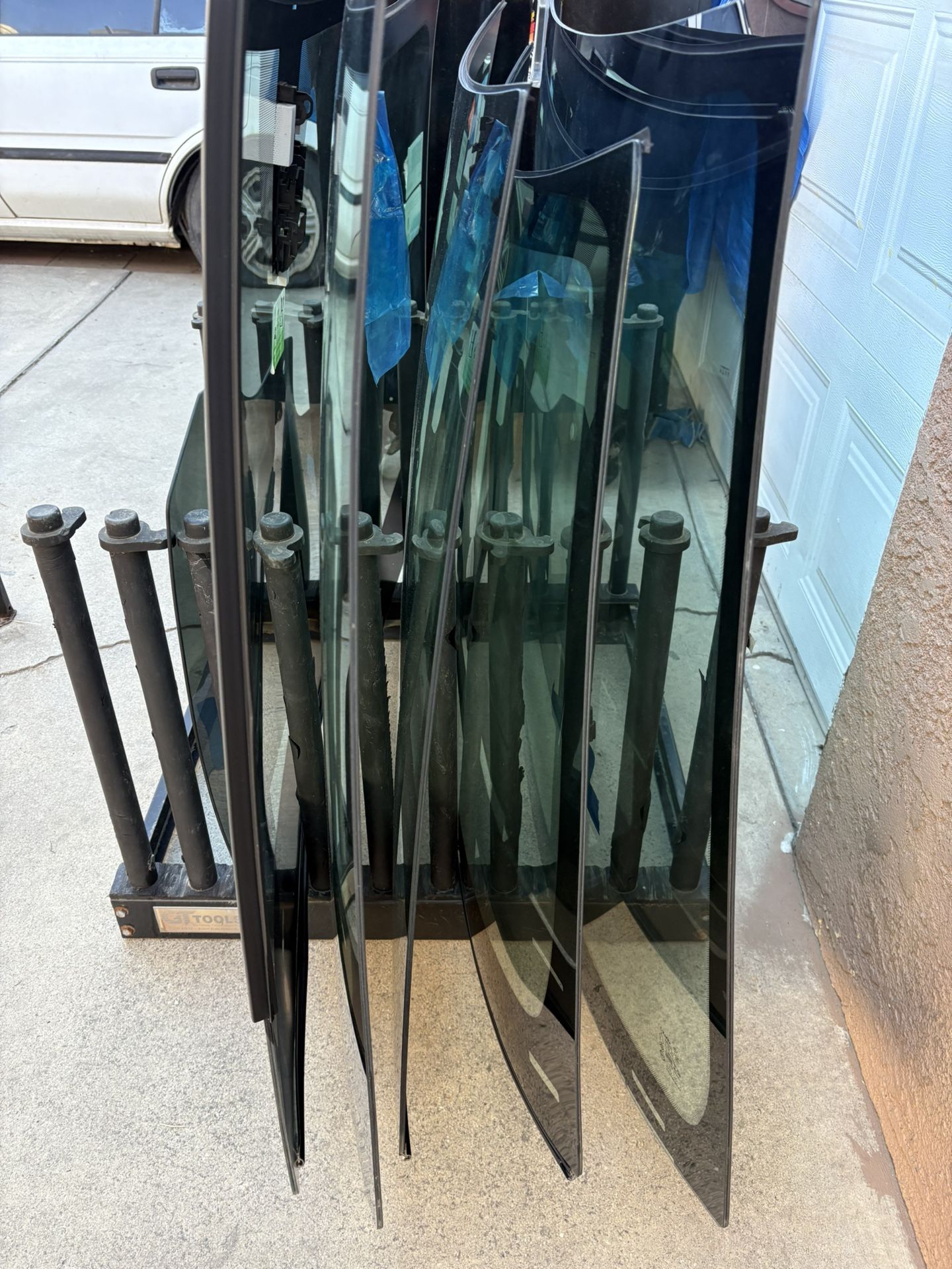 Windshield Glass For Different Cars Models Read Description Please