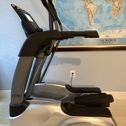 True ES700 Elliptical 