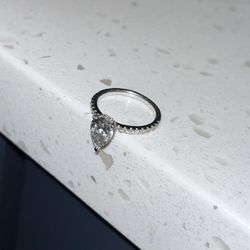 Pear Shaped Engaged Ring 18ct White Gold, 1.2K Diamond