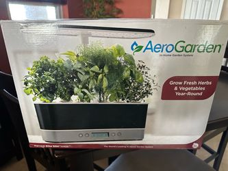 AeroGarden indoor planting system (NEW)
