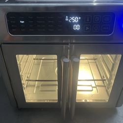 Emeril Lagasse Dual Zone 360 Air Fry Oven French Door Extra SEE PICTURES Dent