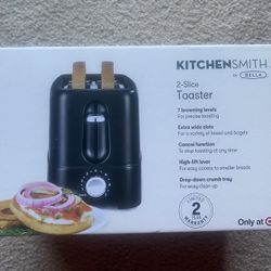 KitchenSmith By Bella 2-slice Toaster Black