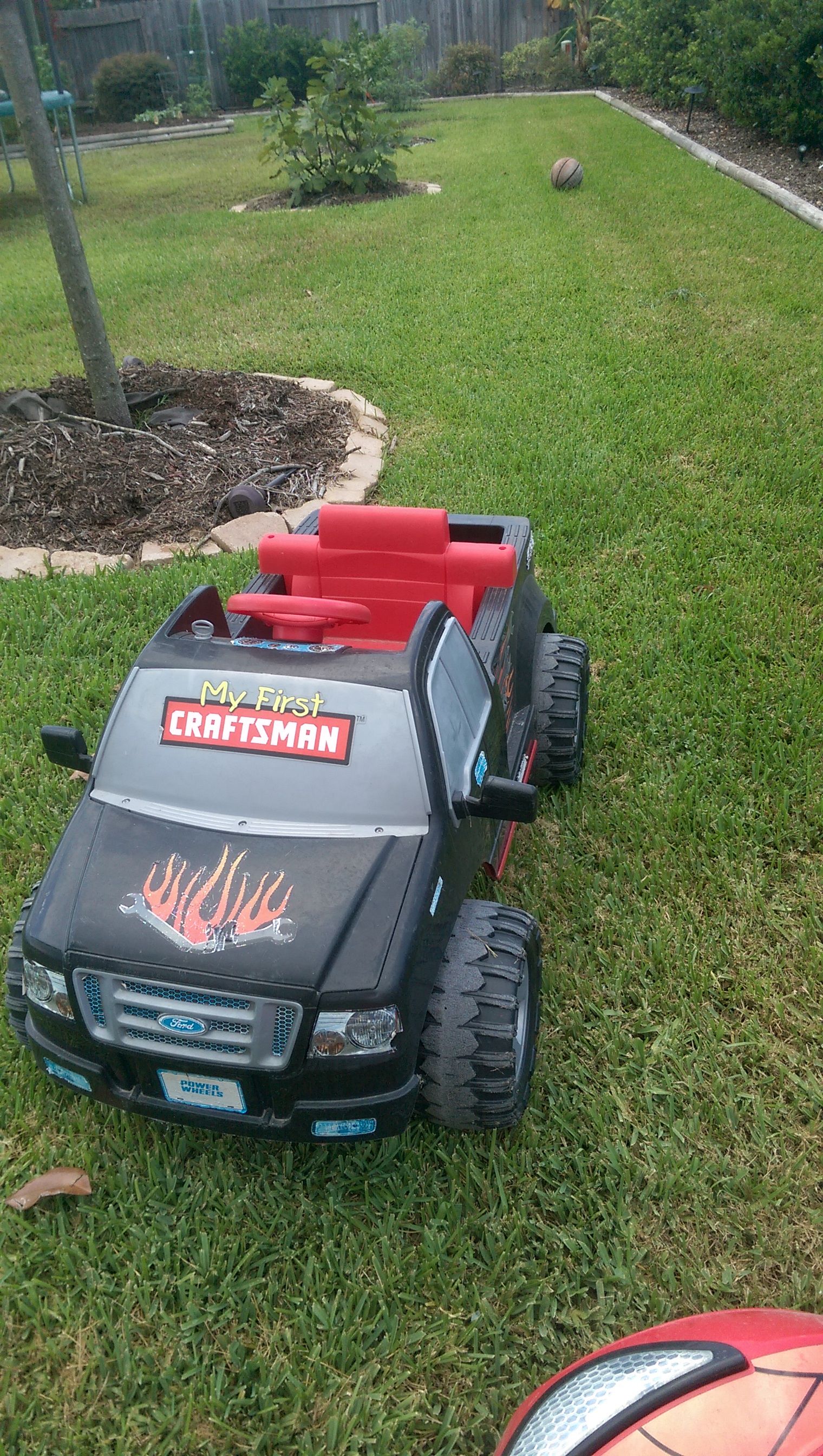 Ford f-150 power wheels 6 volt. Spider Man car
