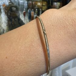 10K Yellow Gold Stackable Bangle Bracelet