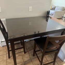 Wooden Dining/ kitchen Table W/ 4 Chairs 