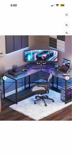 Desk / gaming table