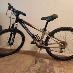 Mid 2000s Trek 4500 Alpha Mountain Bike (Small, 16")