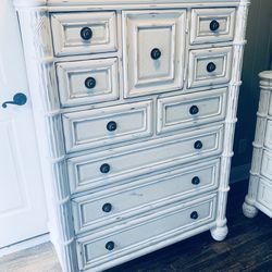 Chalk Painted Chest Of Drawers