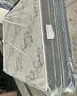 Deluxe brand Queen size set