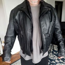 Harley Davidson FXRG Leather Jacket XL for Sale in Orting, WA - OfferUp