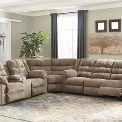 Workhorse Cocoa Reclining Sectional / couch /Living room set