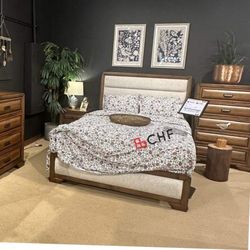 New  Queen / Eastern King Size Bed Frame  // Mattress Sold Separately 