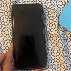 iPhone 8 Plus 