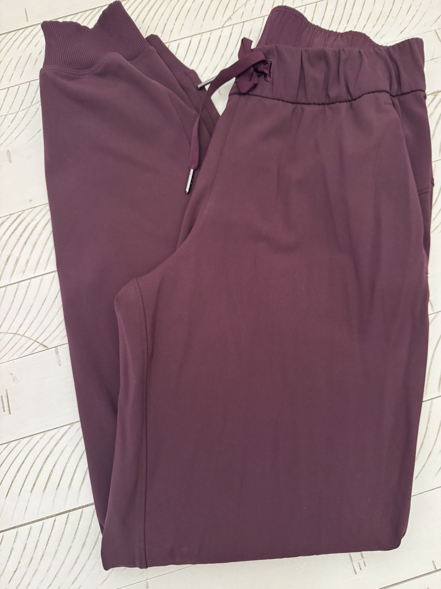 Lululemon Jogger Size 4