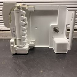 LG Refrigerator Ice Maker