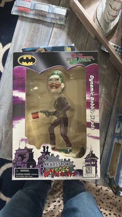 The Joker Dynamic Bobble Head Figure
