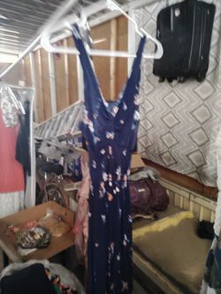 Dress apparel women's mediums