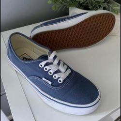 VANS women size 8