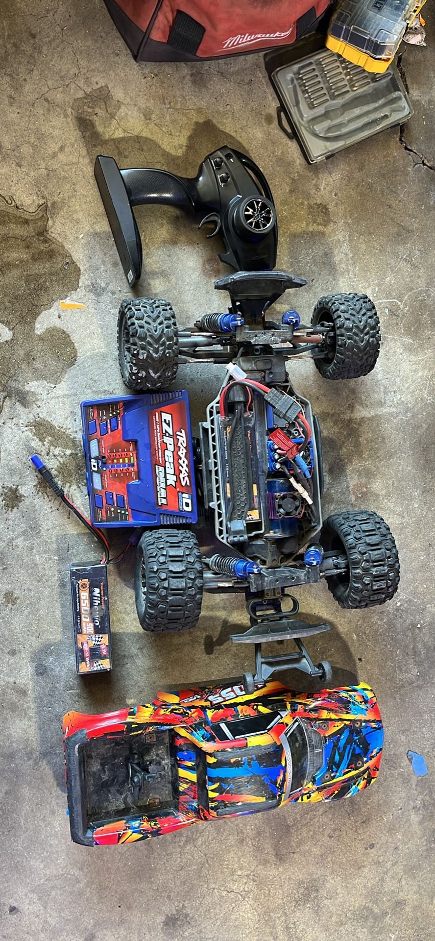 Traxxas Hoss 4x4 Vxl-3s Brushless Rc Car